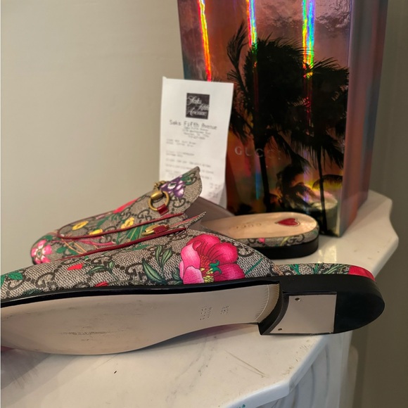 Selling brand new GUCCI Mules - Picture 2 of 6